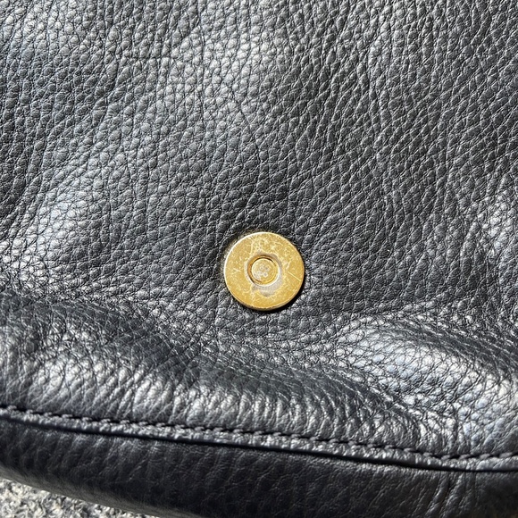 Michael Kors | Small Fulton Crossbody Bag - Picture 4 of 10